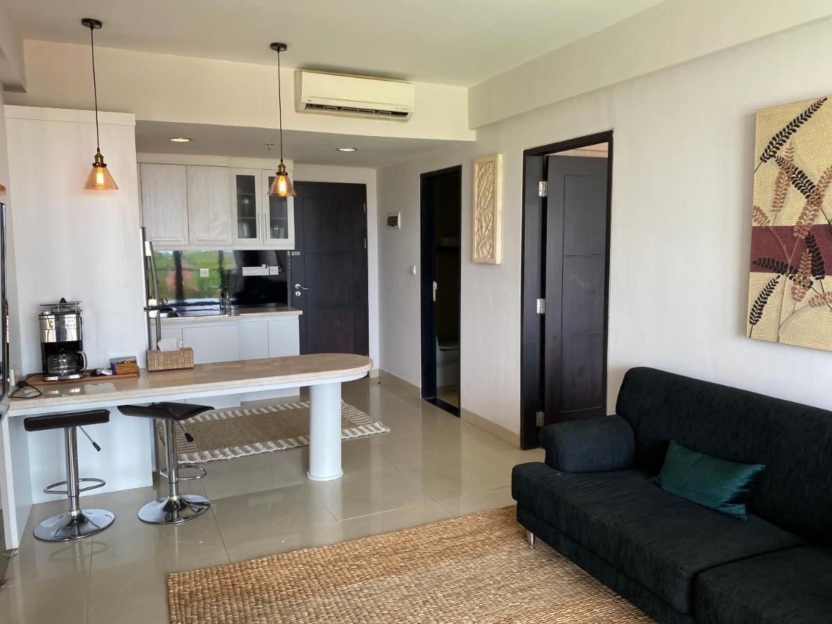 Stylish 2 Bedroom Penthouse Apt, Newly Refreshed, 50 Mbps, Pool, Gym, Resto Kuta Lombok Exteriér fotografie