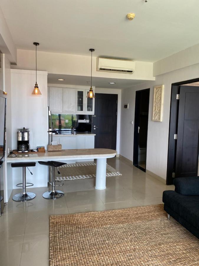 Stylish 2 Bedroom Penthouse Apt, Newly Refreshed, 50 Mbps, Pool, Gym, Resto Kuta Lombok Exteriér fotografie